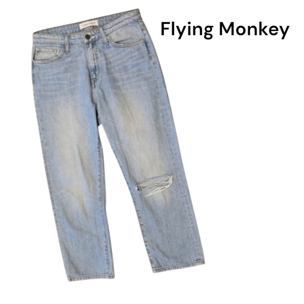 Flying Monkey Distressed Cropped Jeans Light Wash Size 26